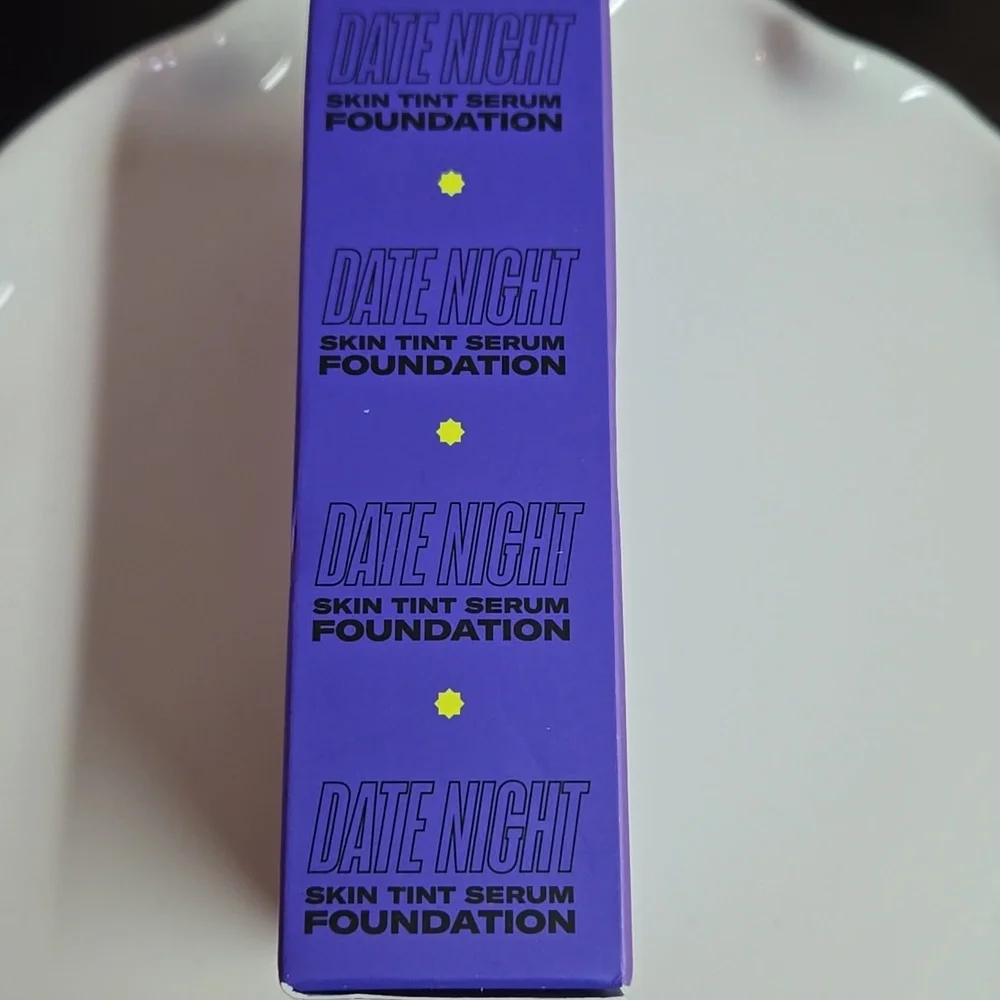 Youthforia Date Night Skin Tint Serum Foundation - 330 Medium